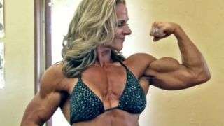 Big Mature Muscles Pumping & Flexing