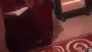 Eyvah gotumden sikiyor diyor gavatin karisi