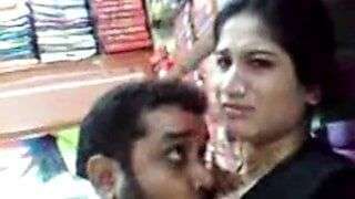 Pakistani Cloth Market Sucking