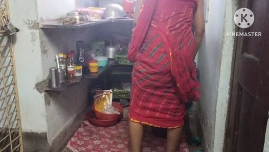 Desi bhabhi chudai in Desi kitchen