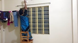 I grabbed my aunty and started fucking her pussy