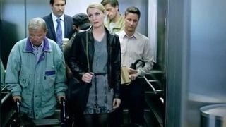 Martina Hill – Gruppensex im Fahrstuhl