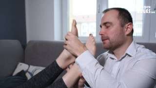 Sexy maid gets her feet worshiped by horny landlord (foot worship, teen feet, barefoot, sexy soles)