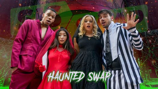 The Haunted House of Swap by SisSwap Featuring River Lynn & Amber Summer – TeamSheet Halloween