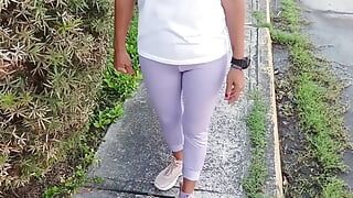 I give my juicy pussy to a stranger, he fucks me great.