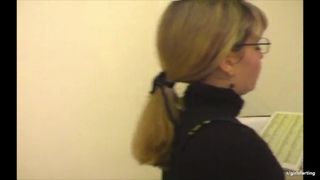 MILF farting in jeans