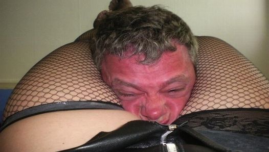 Anna Konda on Stage Full Strenght and Mixedwrestlingshow.