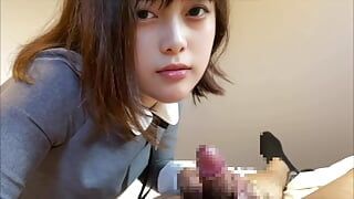 – “Poke a lot …” After flirting in her room at her house, lick each other’s bodies and spree with SEX.