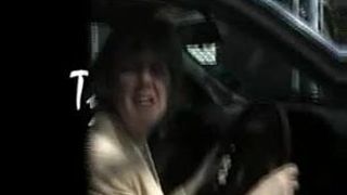 Sara in Tyre Trouble