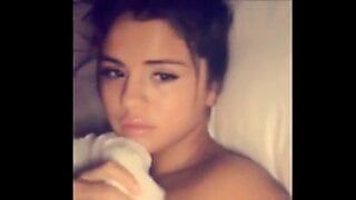 Selena Gomez Nude Masturbation