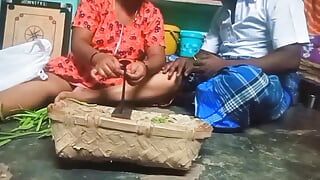 Tamil aunty vigitabl cutting stepuncle boobs pressing