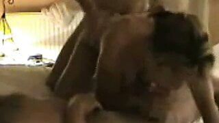 Mama u trojci Serbian