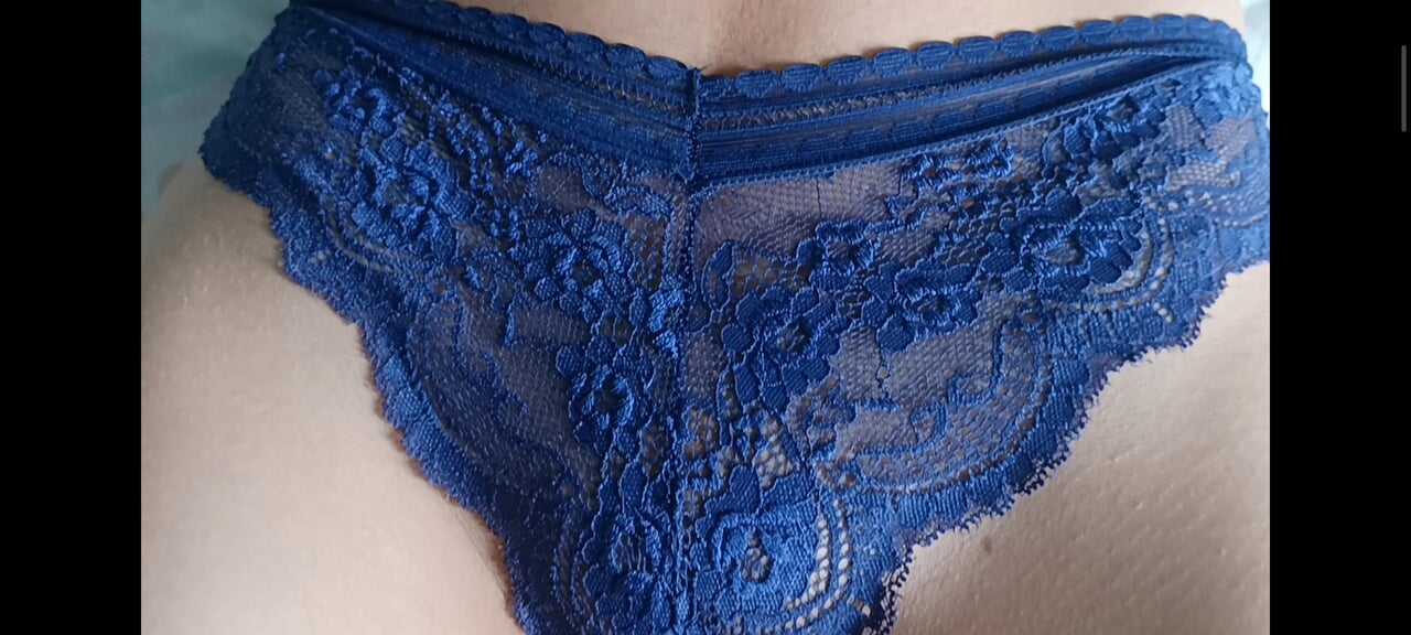 18 year old teenager gets fucked by an old neighbor