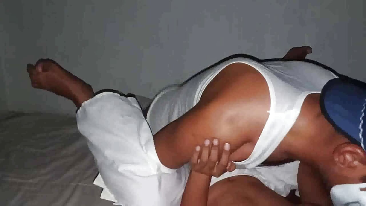 Aunty k sath full maza ageya