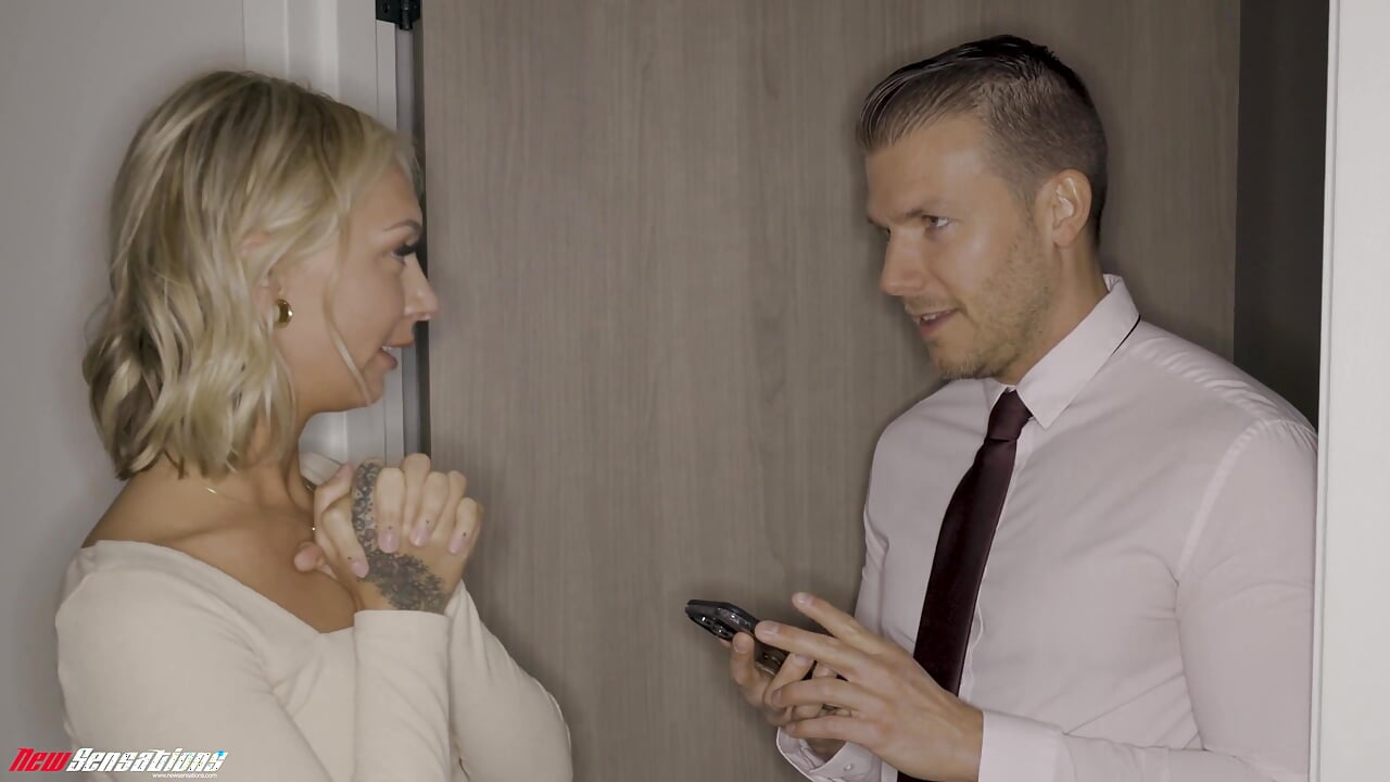 Chloe Temple Offers Her Boss Some Dessert Instead