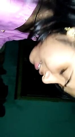 Desi Pakistani girl first time blowjob