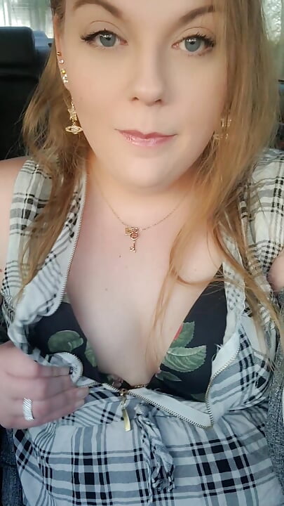 Fully clothed bbw public vibrator moaning orgasm in car