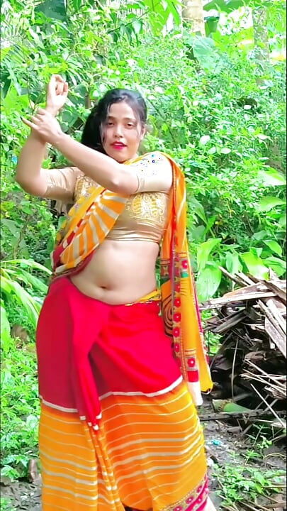 Hot tamil aunty sex video with saree removing