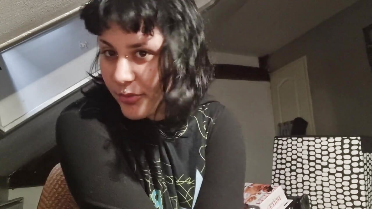 Lilitya Pleasures Herself with a Vibrating Plug