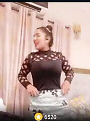 Mathira vulgar dance