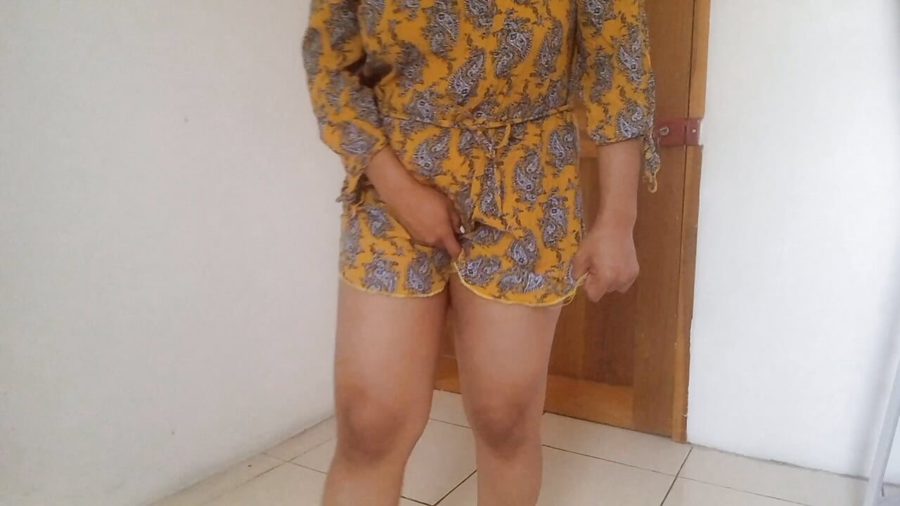 MEXICAN LATINA BEGGING, AND AN OLD PERVERT APPEARS AND LOOK WHAT HE PROPOSES TO ME…!!