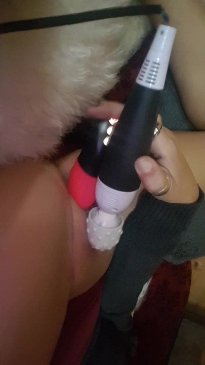 Norwegian cougar masturbate for me