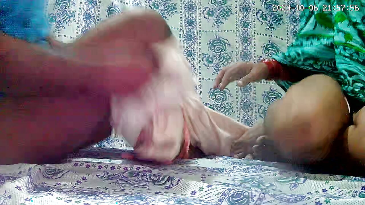 Russian worker sex woman in the jungle