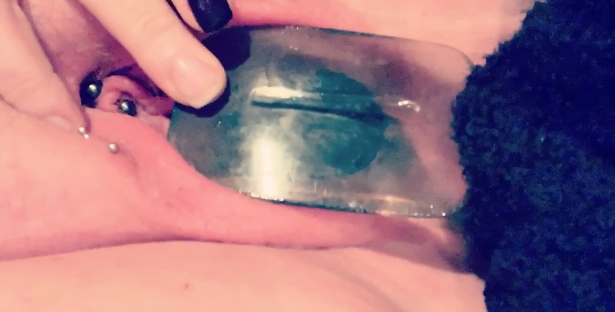 Spade plug and Squirt