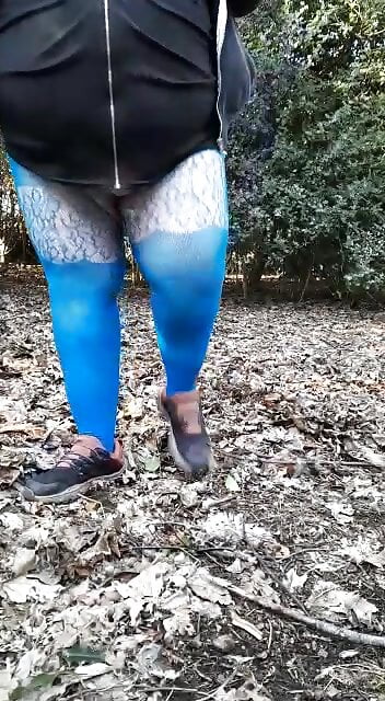 TheLady flashes and pees in the woods