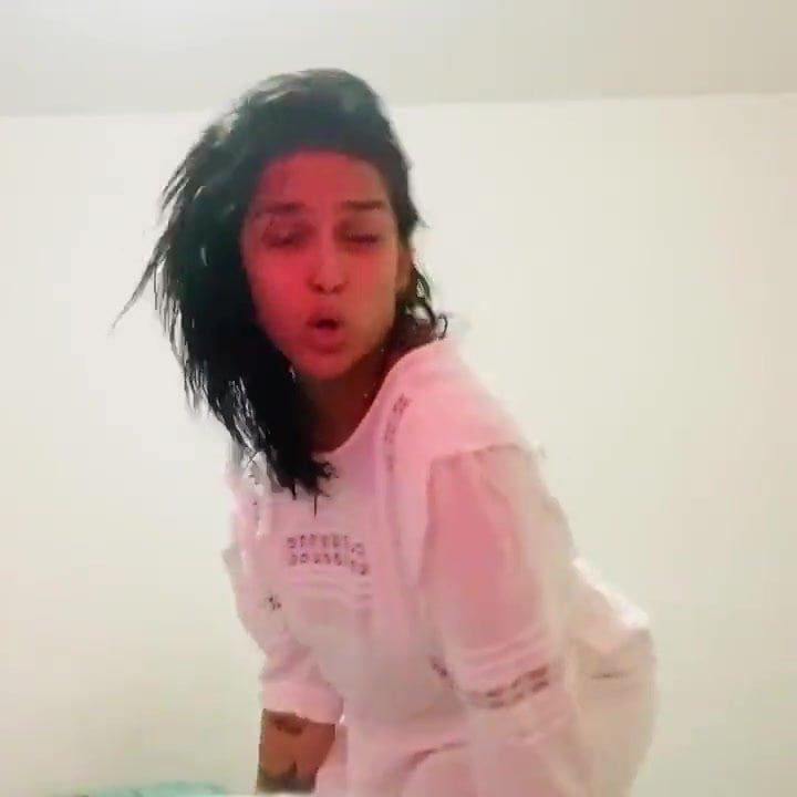 VP04 – Daniela Darcourt 1rd