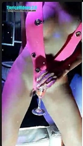 VP06 – Elvira palomino 20uu