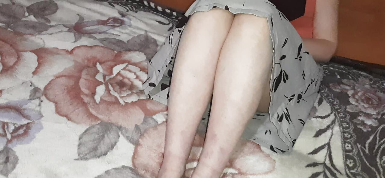 While my stepmother was reading a book, I saw…