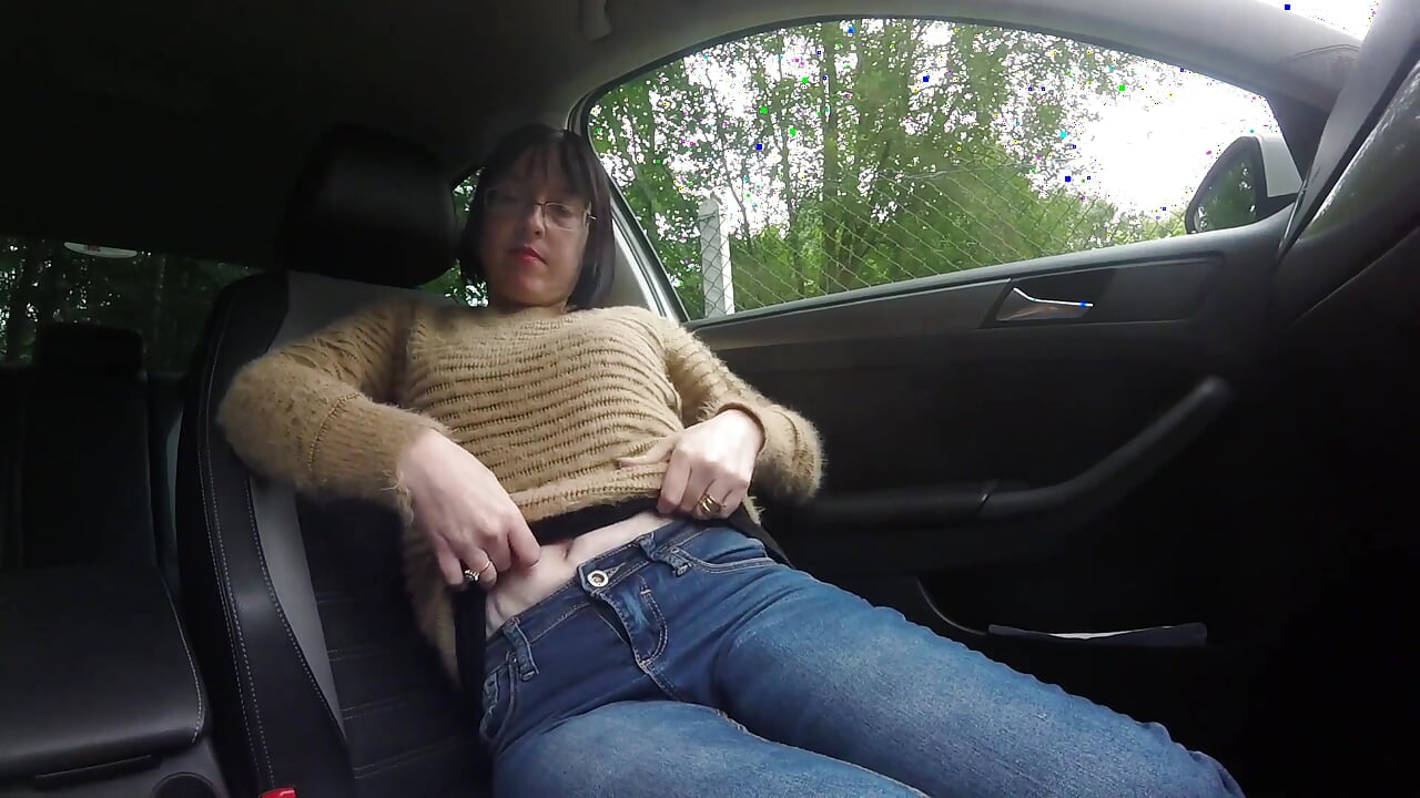 Wife Flashing little tits in car