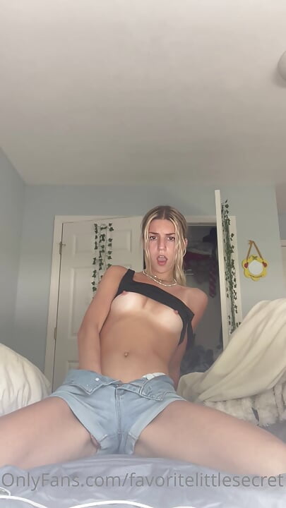 18 Year Old Fingers Herself While Parents Are Home!!!