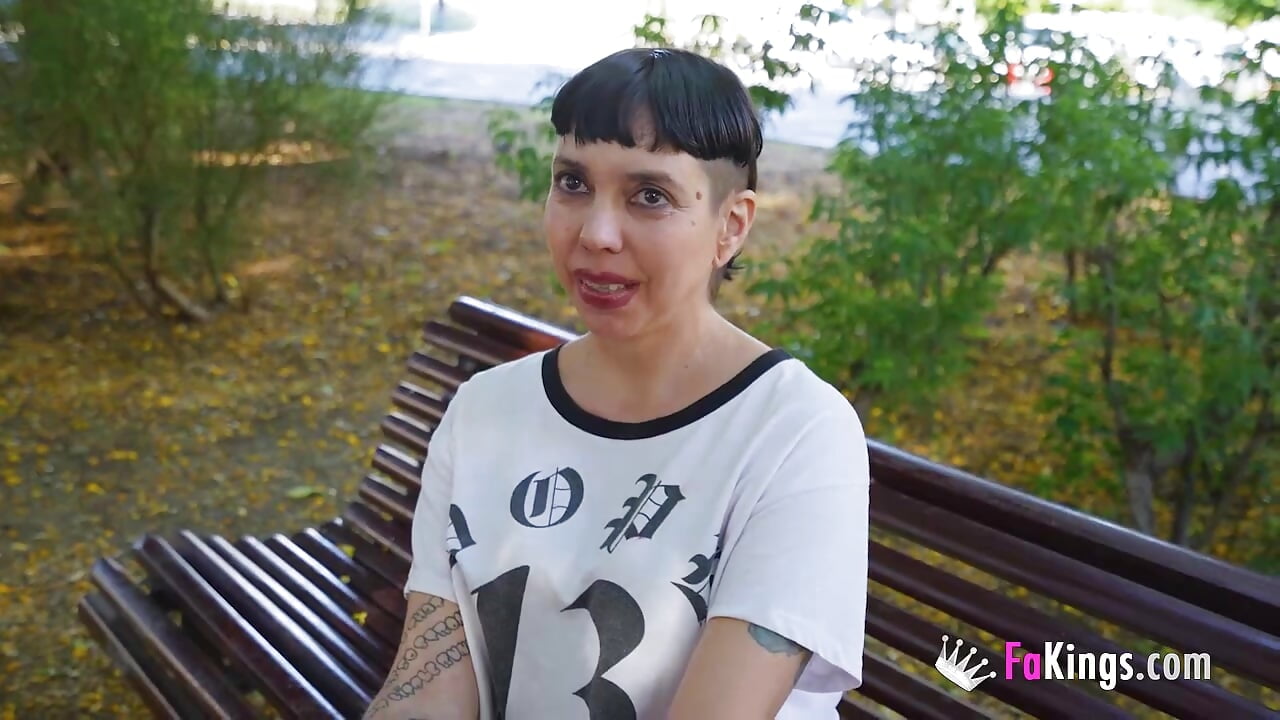 Amateur brunette babe bangs her favorite cock for us, which is Don Jorge’s!