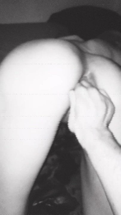 Assfucked, gaped, and bedsoaking squirt – homemade pov