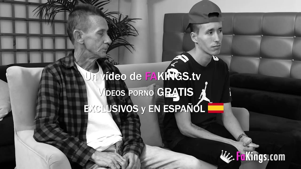 Don Jorge scores with skinny babe Ariel Ortiz. She didn’t expect this!