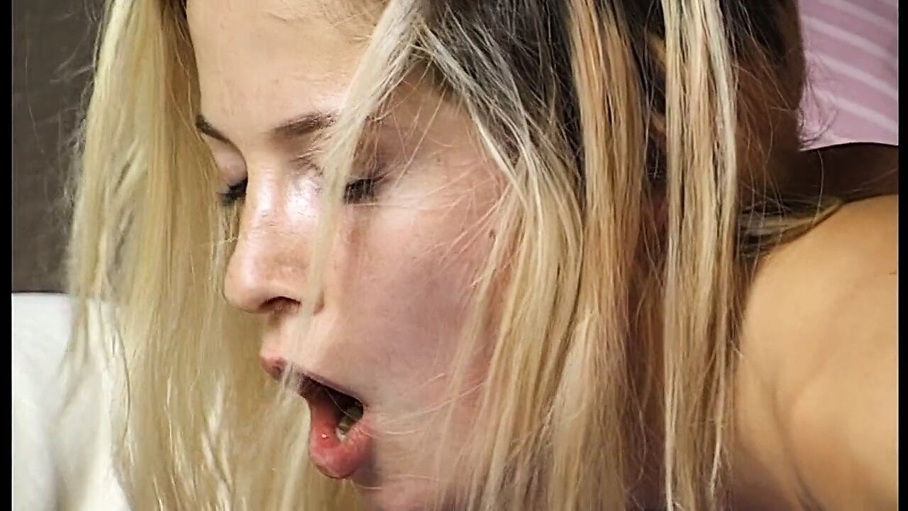 Hotelfick sekraeterin bekommt grossen schwanz vom chef zu spueren