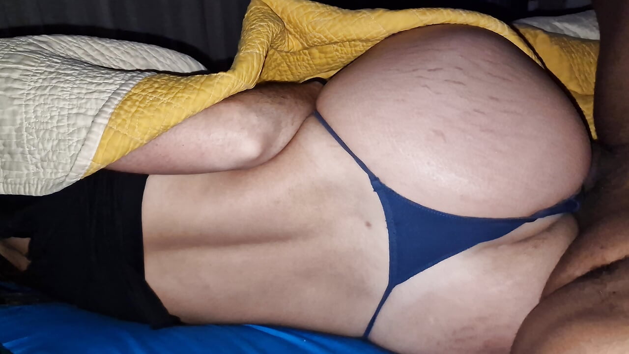 I'm her boyfriend and lets me fuck her in a spoon when goes to work