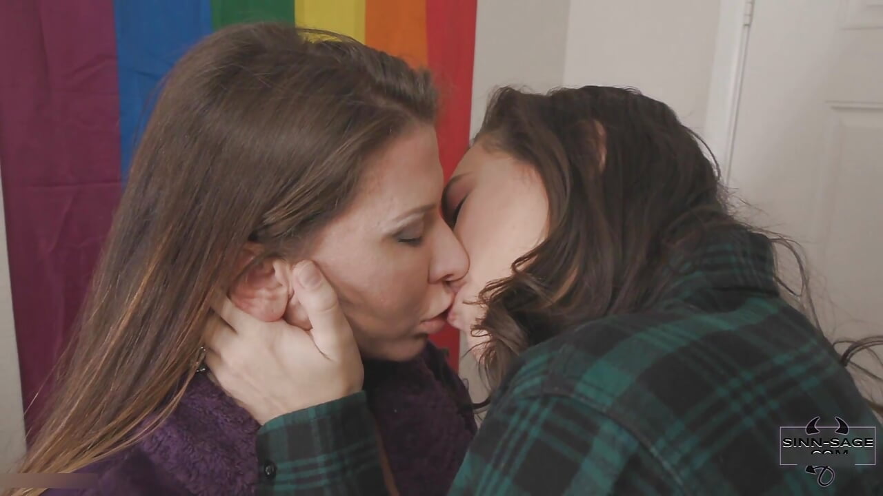 Lesbian Brunette Sinn Sage Strap On Fucks Ariel X’s Pussy!