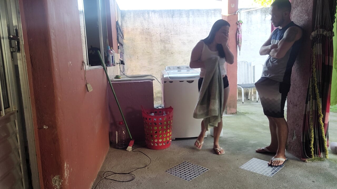 My wife left and the maid couldn’t resist my erect dick