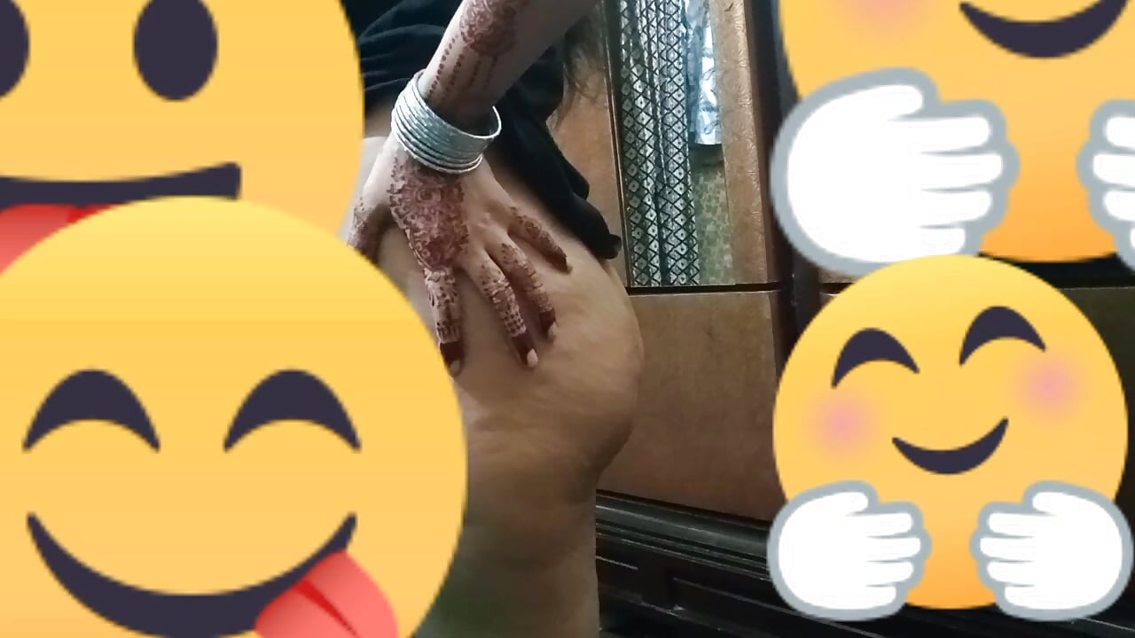 Sister show sexy body