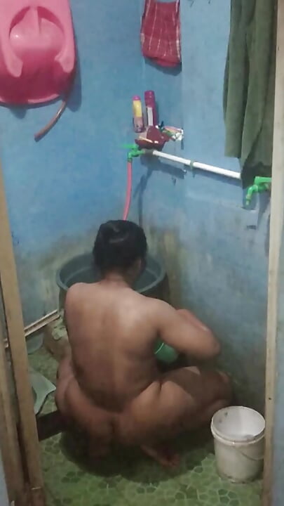 Take a shower first to be clean and fragrant